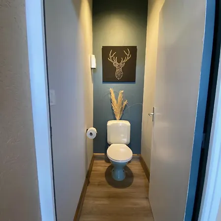 Logis Les Roses 公寓