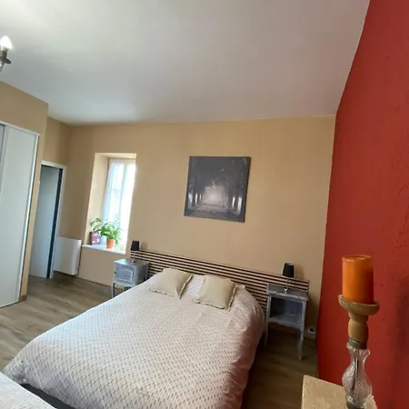 Logis Les Roses 公寓 *