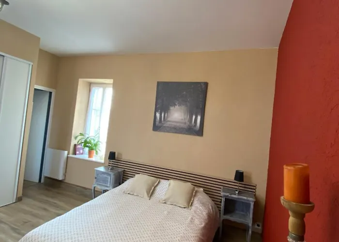 Logis Les Roses Διαμέρισμα *